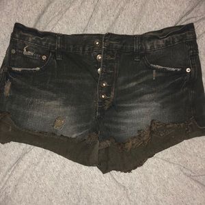Black distressed jean shorts
